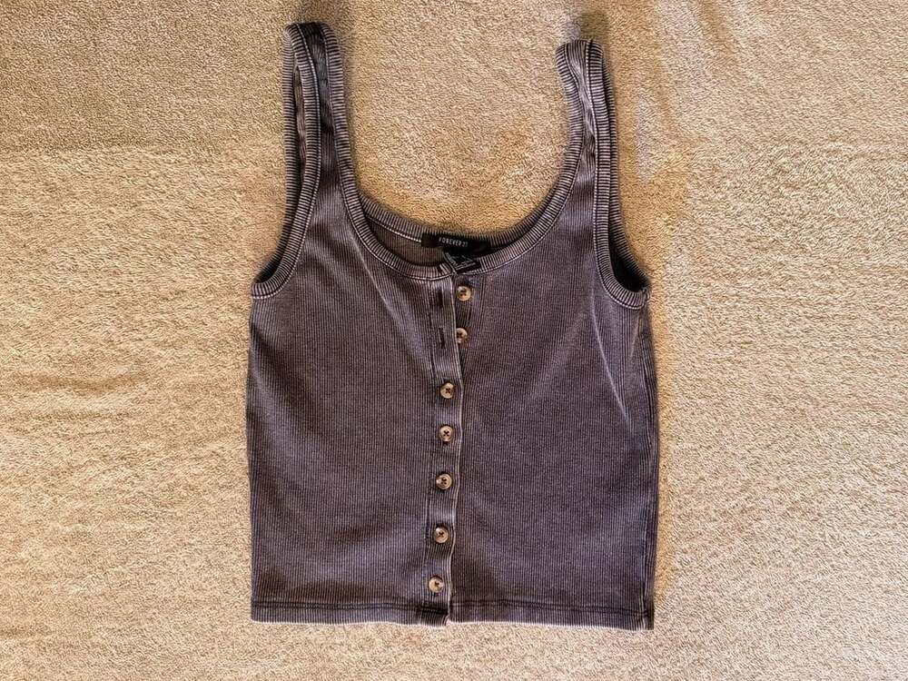 Forever 21 Button Front Tank Top Size S Gray Mineral Wash Ribbed Crop